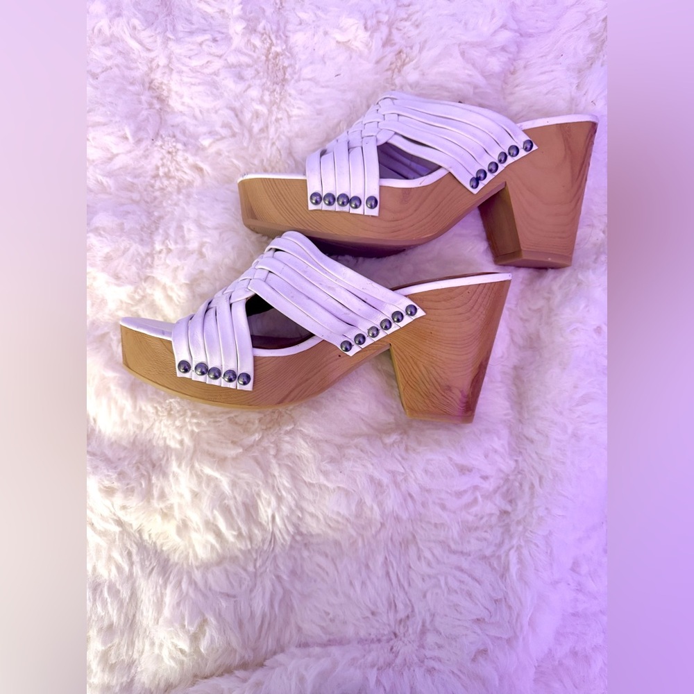 Lucky brand Stylish White Wooden Heel Women's Shoes